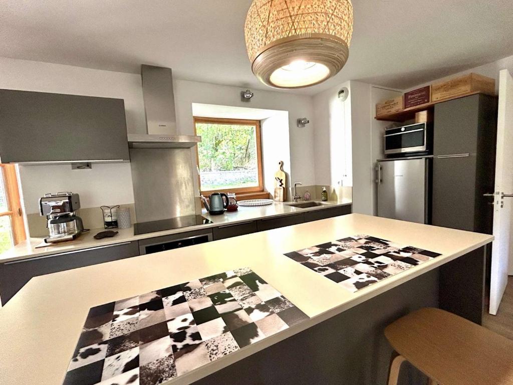 Appartement rénové 4 pièces, 6 couchages avec parking - 3