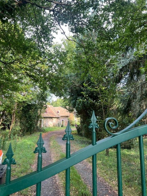 Petit gîte du bois, Yvré-lʼÉvêque