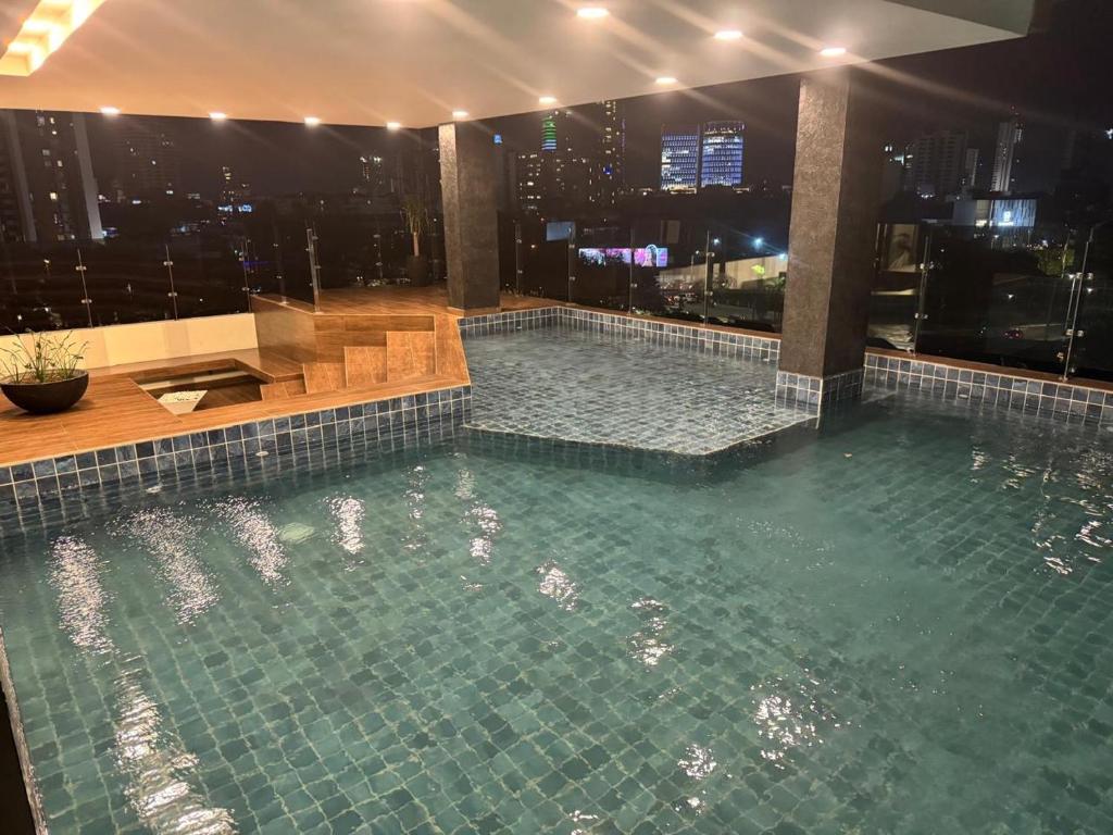 Monoambiente de Lujo Portobello Isuto ZONA EQUIPETROL - 1