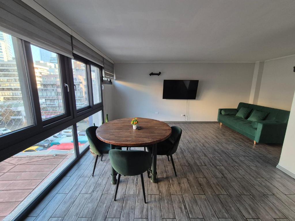 Apartamento duplex a pasas de Costanera Center y MUT - 1
