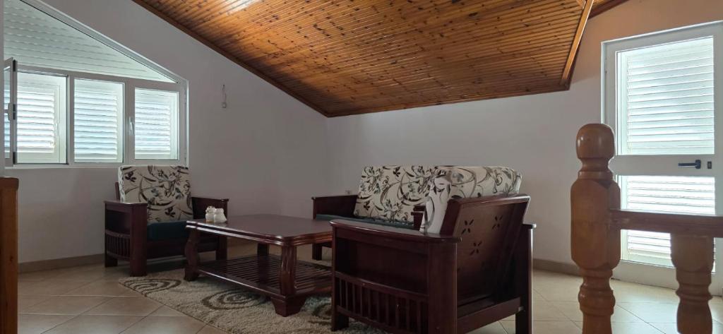 Cosy & Modern Family Home, Tirana