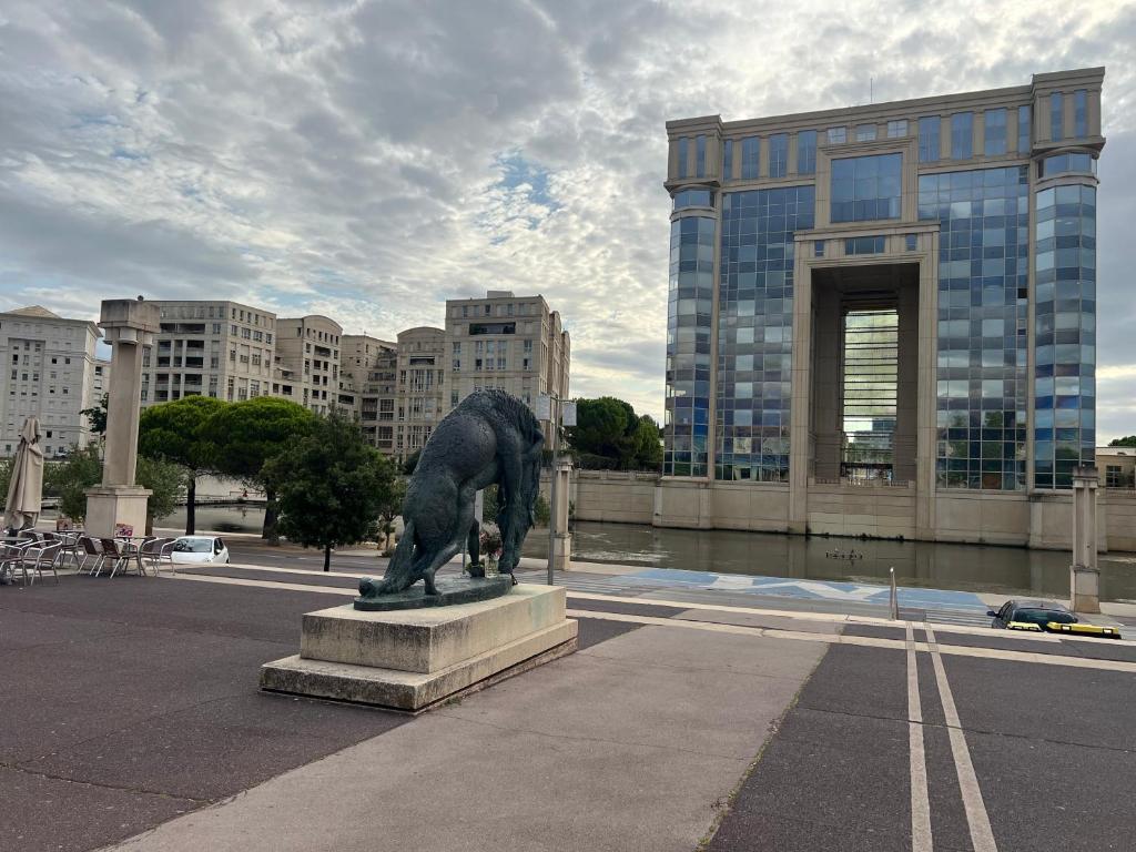 Appartement moderne 43 m2 au cœur de Montpellier, Tramway au pied de l'immeuble, Parking public, Idéal pour 1 à 3 personnes - 4