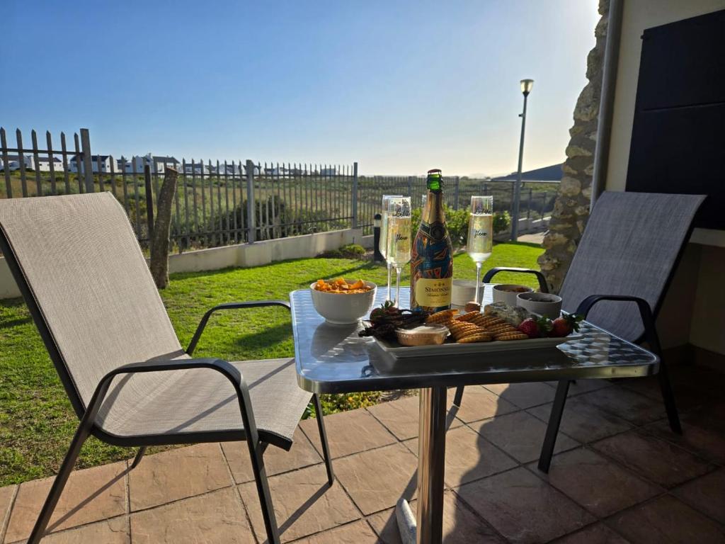 Sunset Break 77, Langebaan