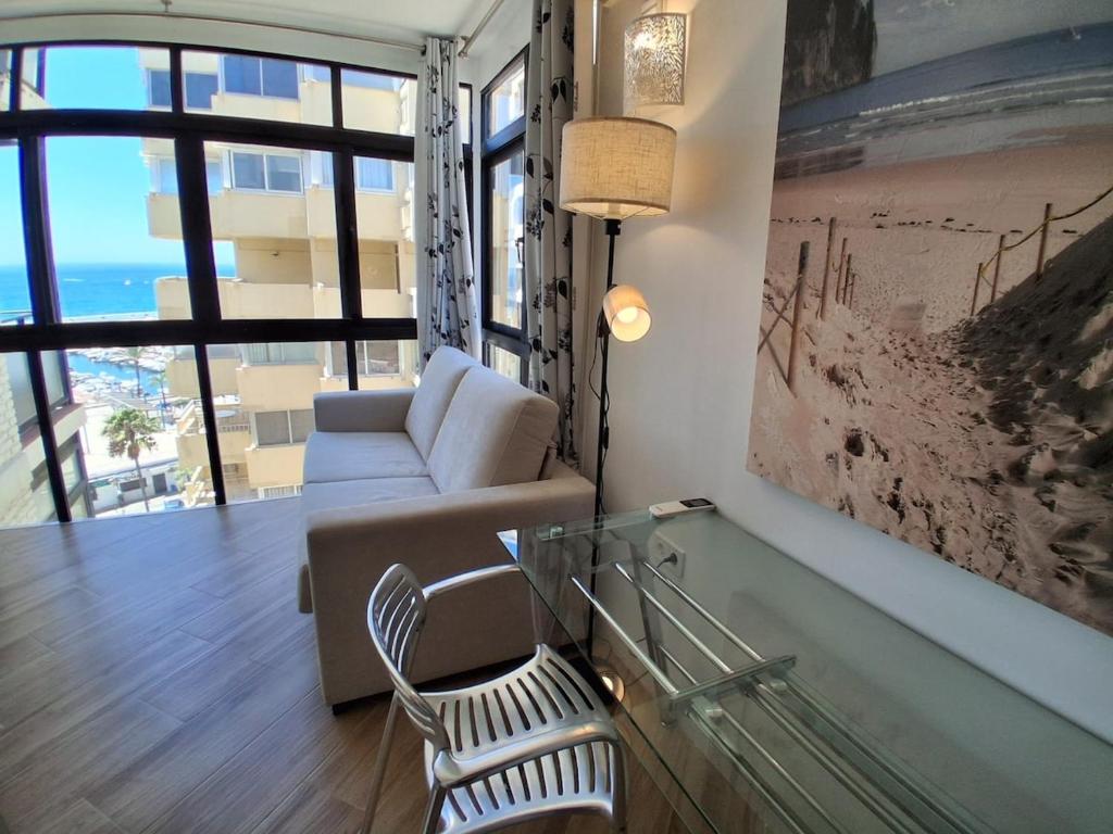 Apartamento frente al mar reformado a estrenar - 1