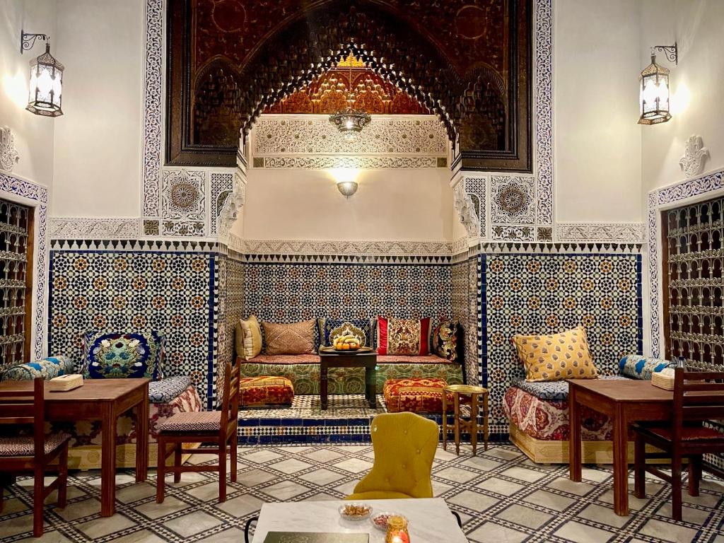Rooms in Dar Drouj, a special 14th century house Riad, Fès