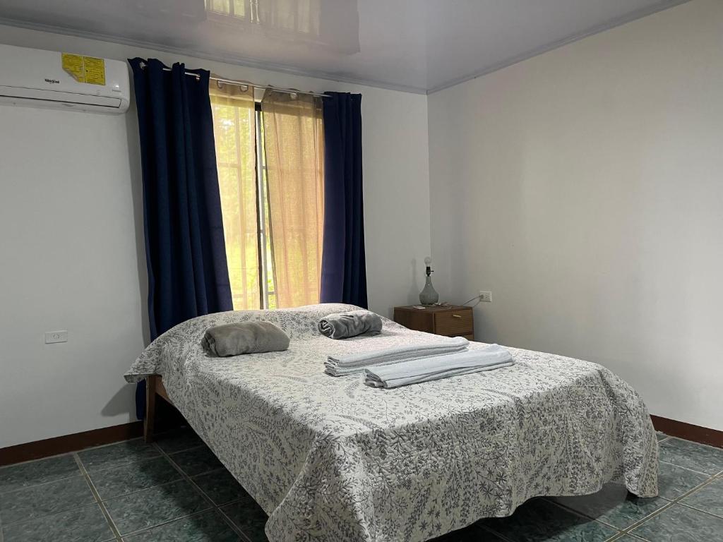 Hostel Cora Chia, Pedregal