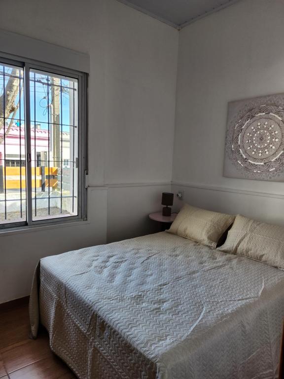 Casa céntrica a metros del puerto y de la terminal - 2