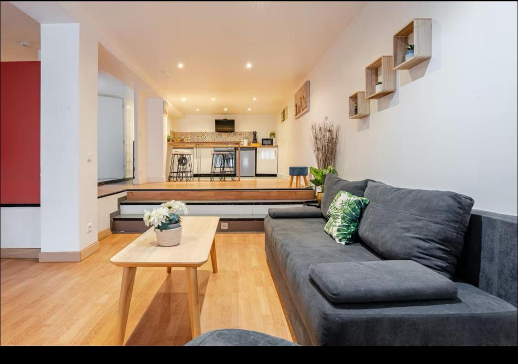 Loft 2 min Gare Saint Charles ,2 chambres 6p - 2