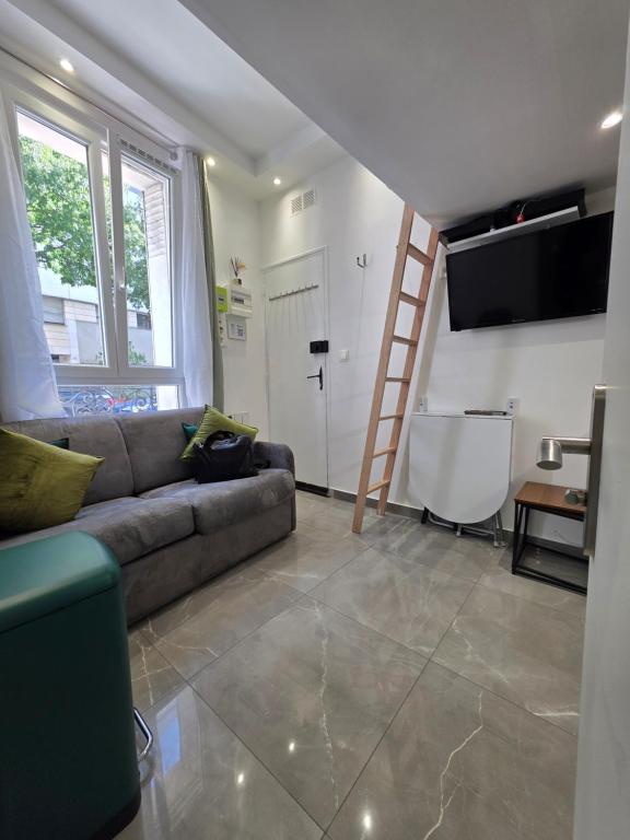 Studio cosy avec mezzanine - 4