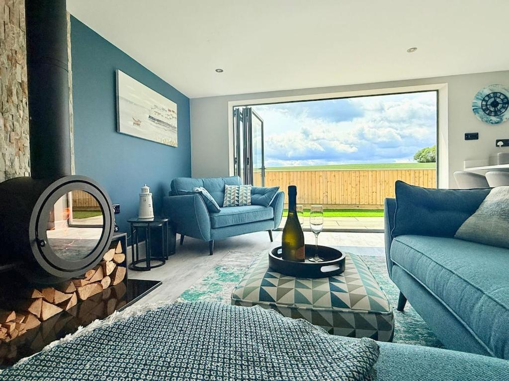 Seaside Getaway - Roebuck Cottage, Reighton