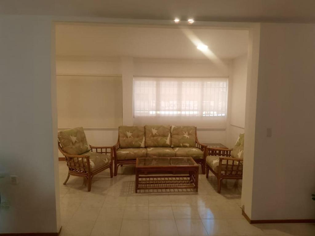 Renovated apartment in the best downtown area - 1