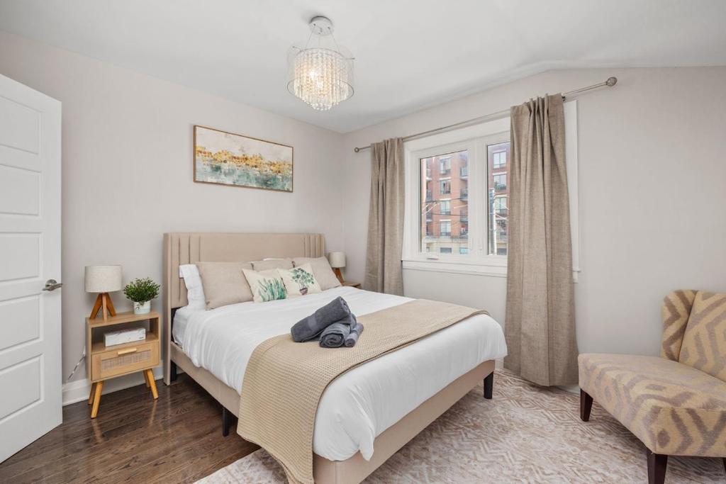 Entire Unit - Steps From History - 5 Mins To Beaches, Toronto