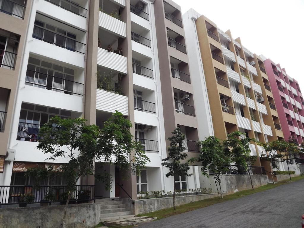 Mystical Rose, Malabe