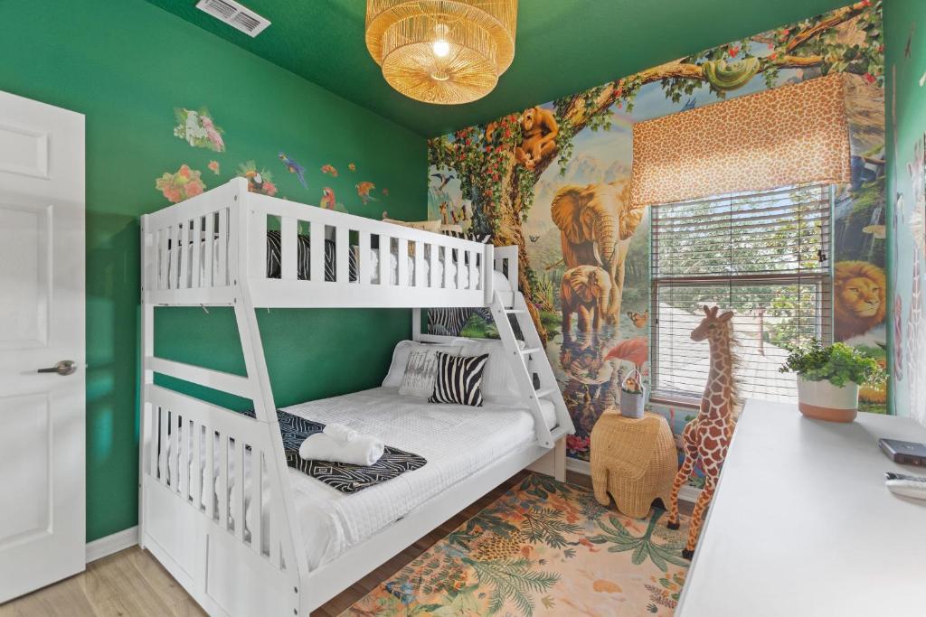 Velleux Escape at Reunion Resort by Shine Villas villa, Kissimmee