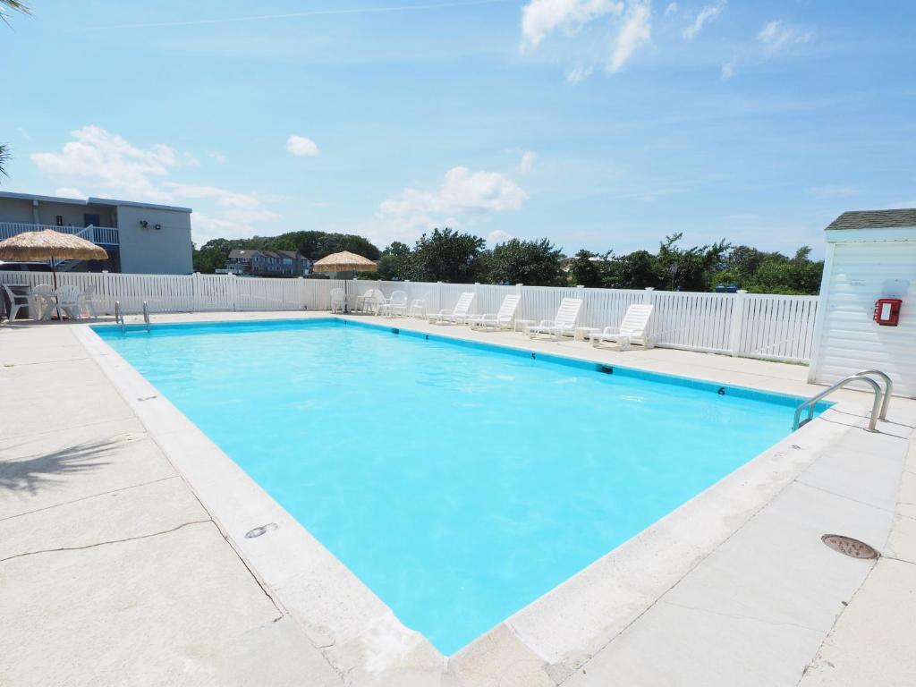 Seashire Inn & Suites photo