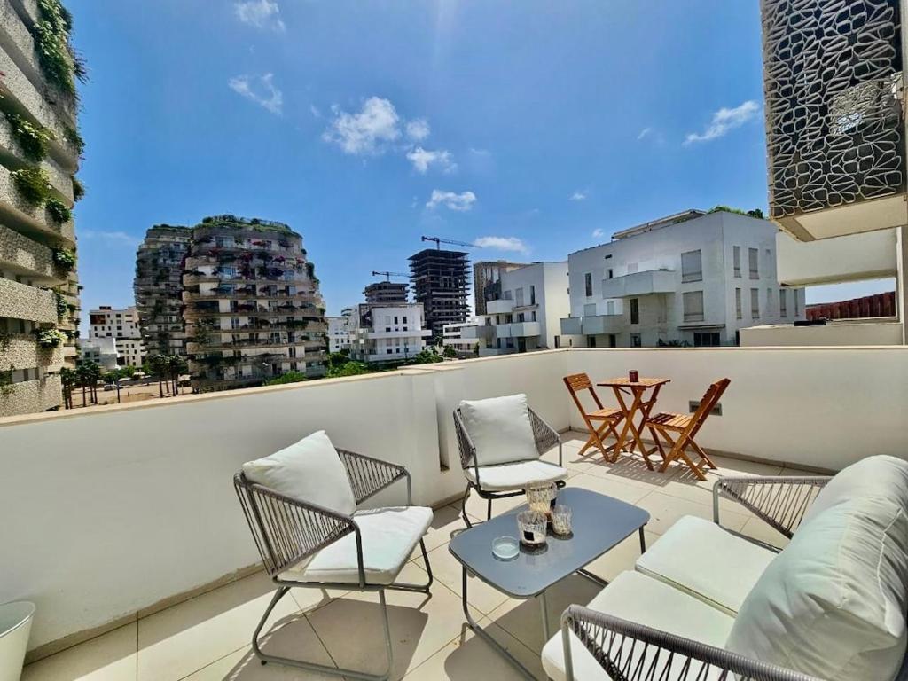 CFC - Douceur et luminosité, Oulad Akkou