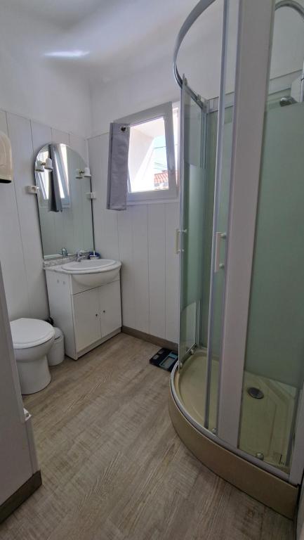 Chambre cosy avec salle-de-bain privative - 3