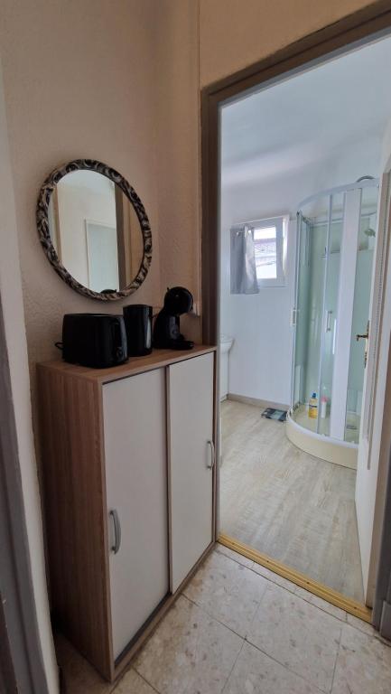 Chambre cosy avec salle-de-bain privative - 4