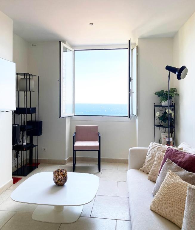Elegant apartment - sublime view of Monaco - 3
