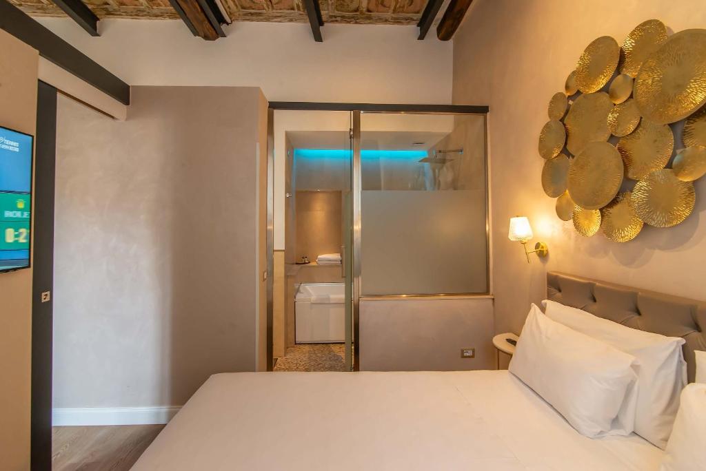Hotel Accademia — Hotel rooms in Rome, Lazio