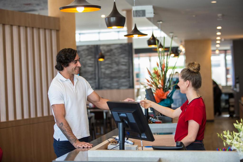 ibis Mackay photo