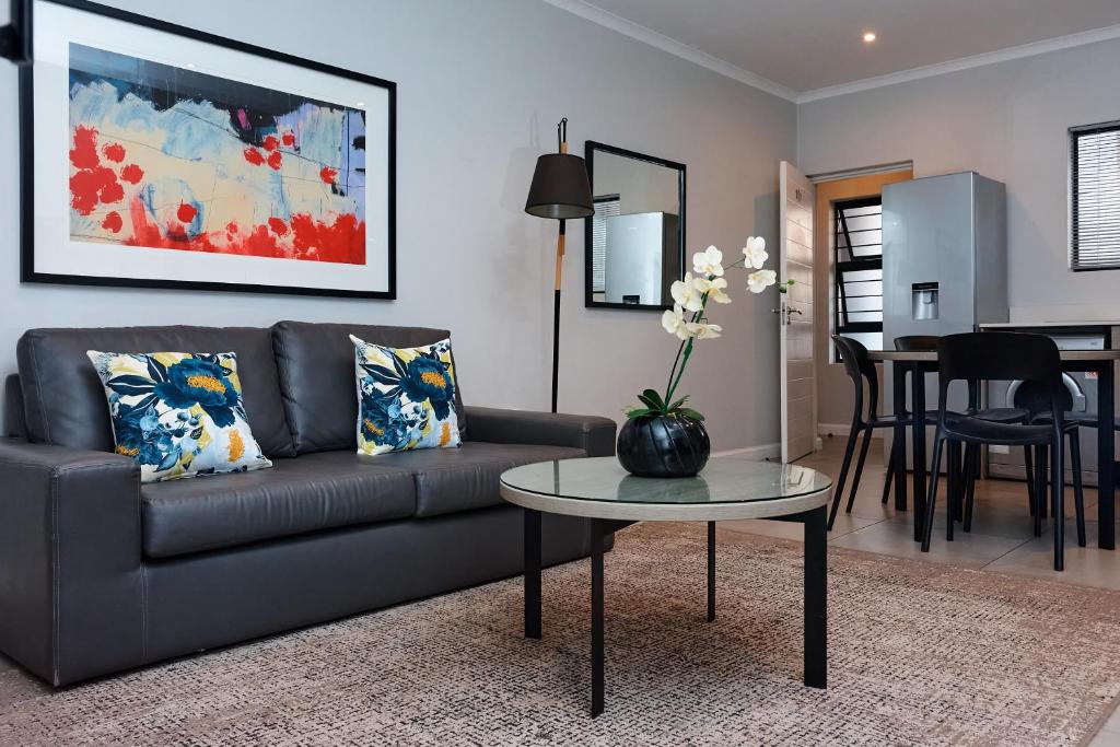 Stylish 2 Bed Apartment Fast Wifi, Johannesburg