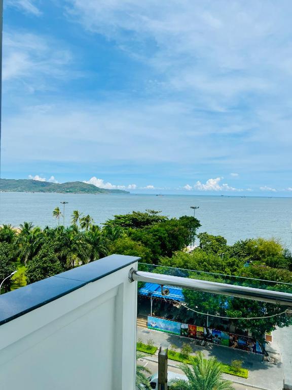 Khách sạn Hương Biển, Quy Nhơn