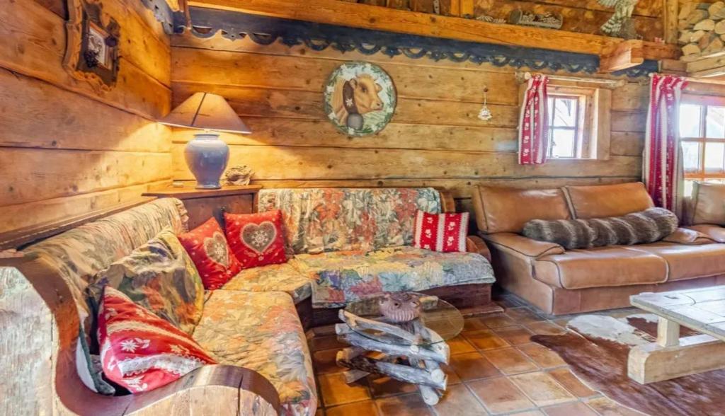 Chalet spacieux à Saint-Nicolas-la-Chapelle avec cheminée - 5