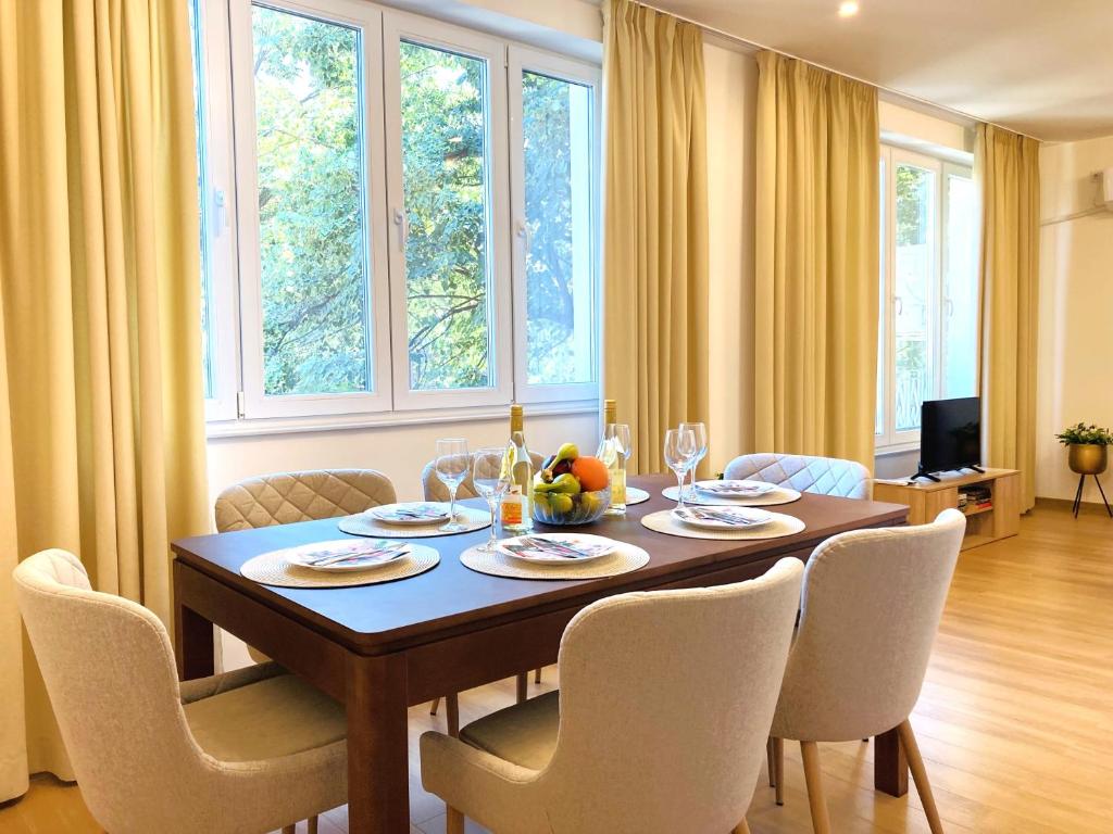 Bright & Cozy Apartment for 4 Guests in Plovdiv Centre, Plovdiv