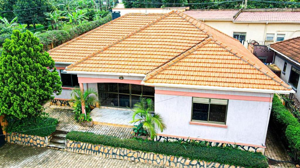 Chic and Comfy Escape in the Heart of it all, Kampala