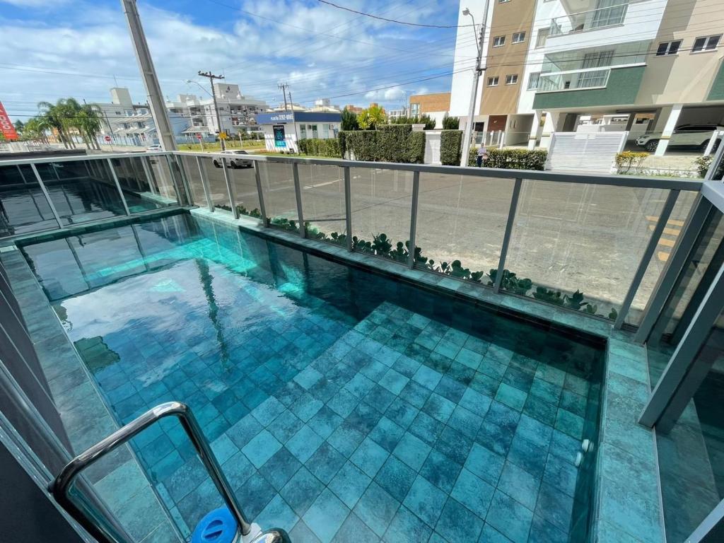 cod-132 Excelente apartamento com 1 suíte no Residencial Arpoador., Governador Celso Ramos