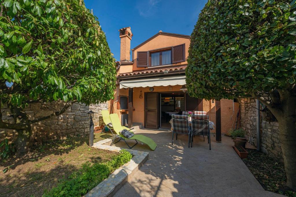 Vesna in Rovinjsko Selo (Haus für 2-4 Personen), Rovinj