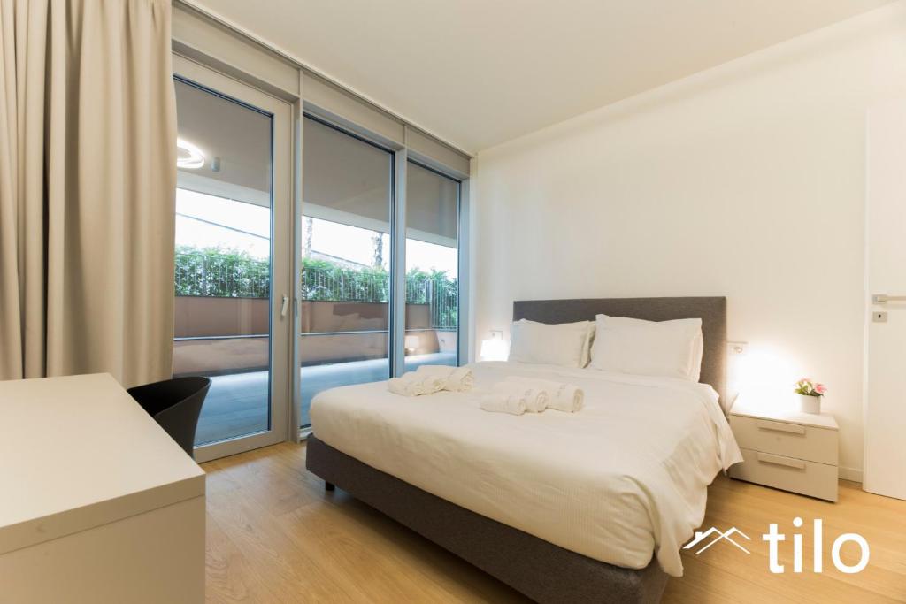 Waterfront Lux, 1BR, AC, Parking, GYM, Wifi By Tilo - 2