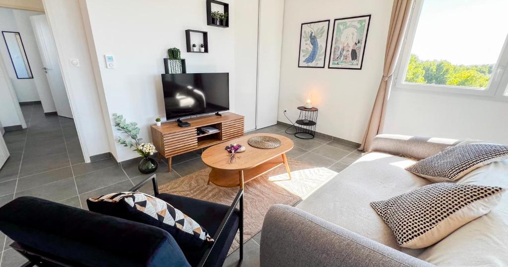 Private Parking - Balcony - Comfort & Light - 5