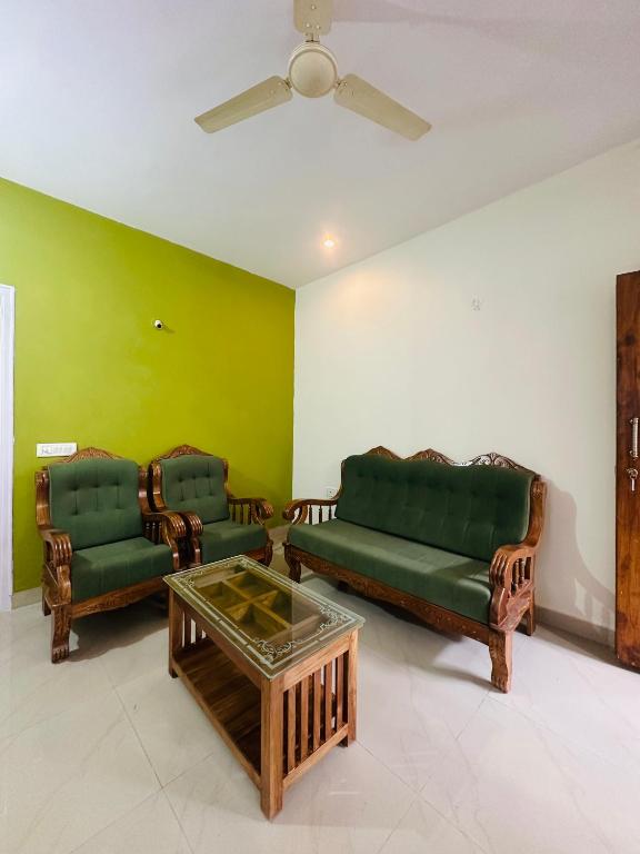 The Northern Aura, Bengalúr