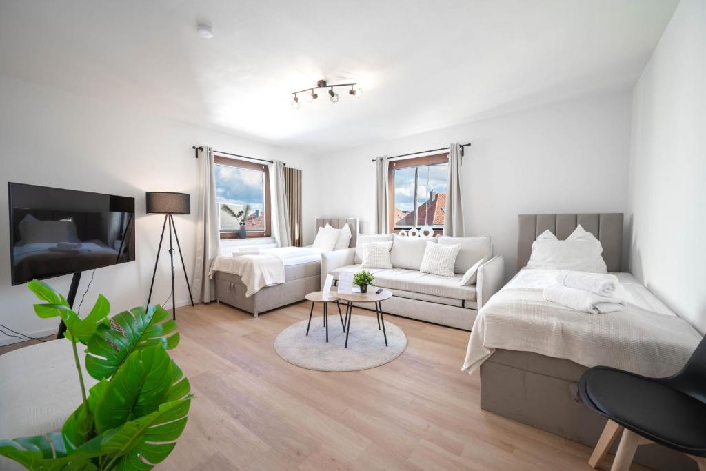 Malu Rooms - Attraktive Lage, Balkon, SmartTv, 24h Checkin, Waschmaschine,, Ludwigsburg