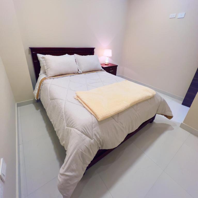 Apartamento Minimalista en el Centro de Loja - 4
