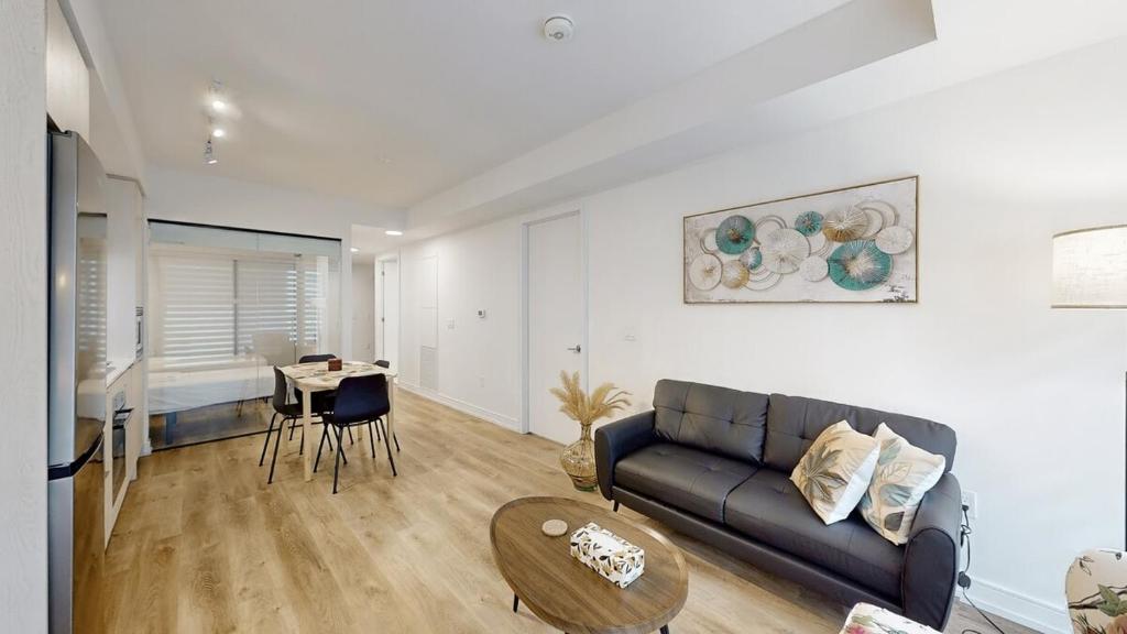 Cozy 2 Bdrm 2 Bath Entire Suite - Centre Hamilton, Hamilton