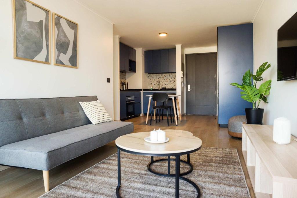 Full Stylish 2BR Oasis for 5 in Lively Las Condes - 2