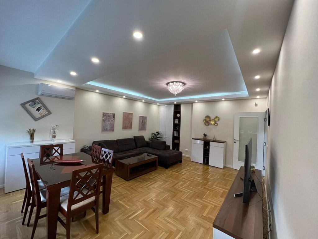 Calm & Modern by the Promenade - 1