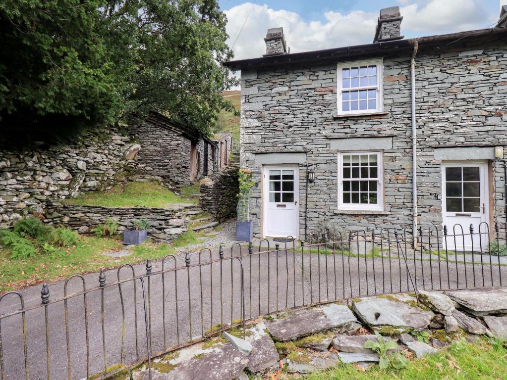 Beck Steps, Chapel Stile