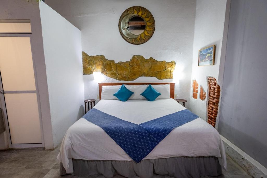 Las Mariposas Hotel & Studios - 5