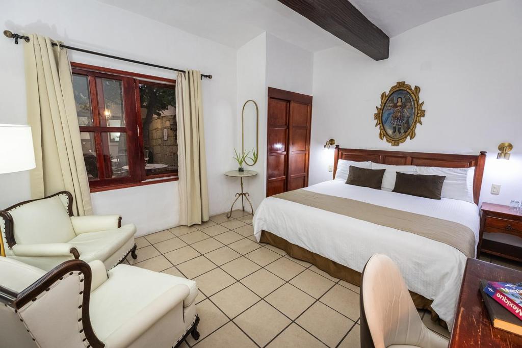 Las Mariposas Hotel & Studios - 4