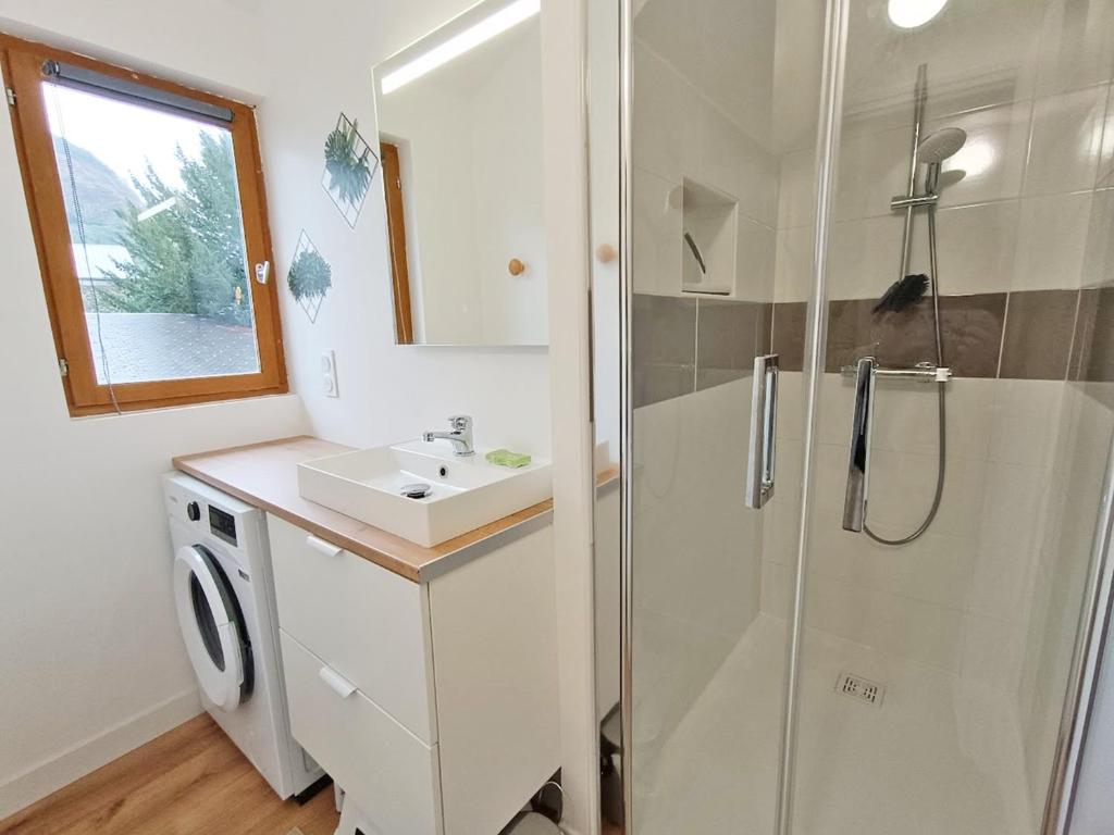 Charanse, T4, wifi, centre Luchon - 5