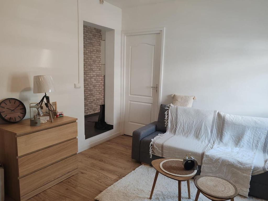 Entire apartment with outdoor area - 5