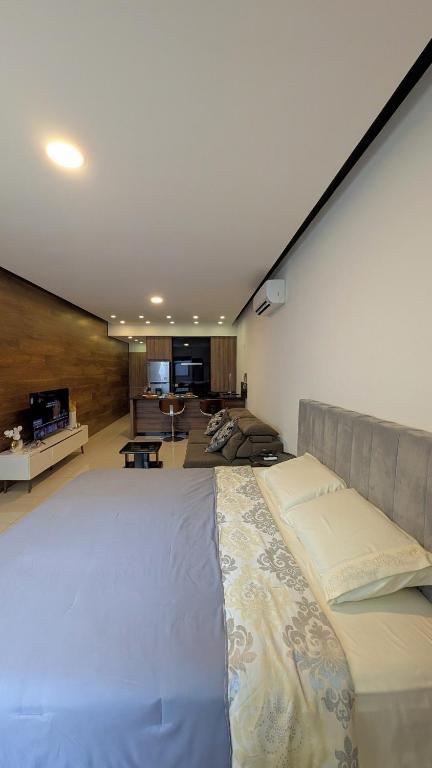 Your next favorite destination, just a click away! - 4