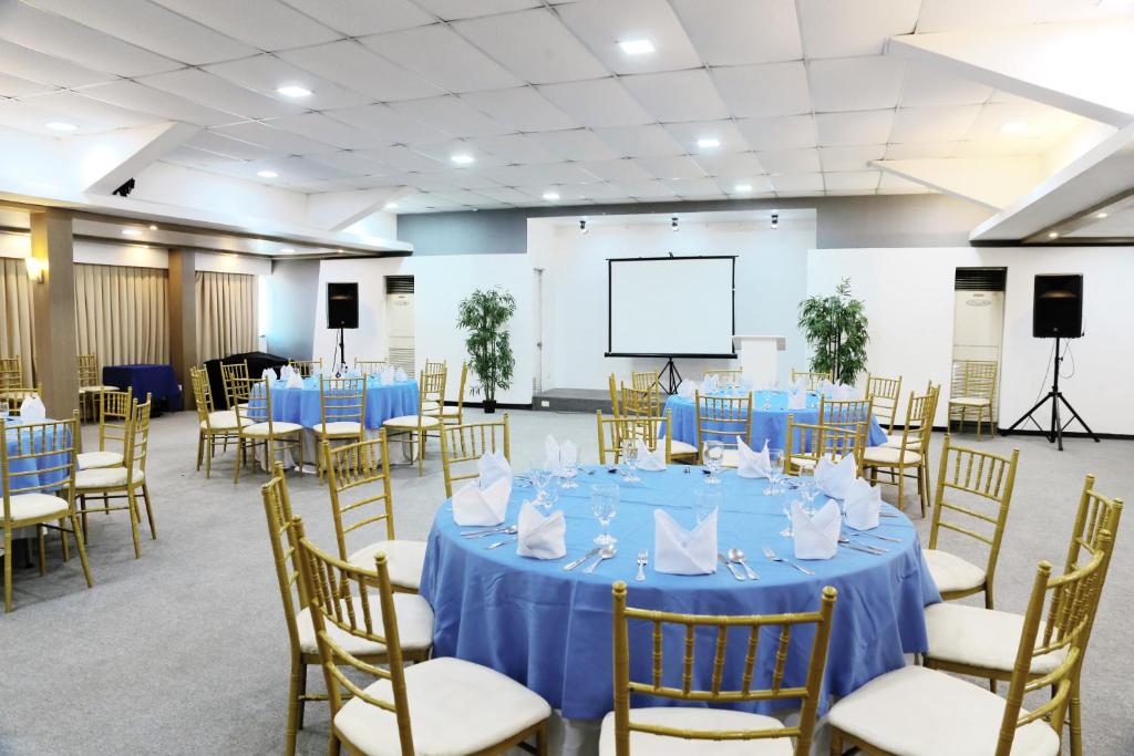 Banquet hall