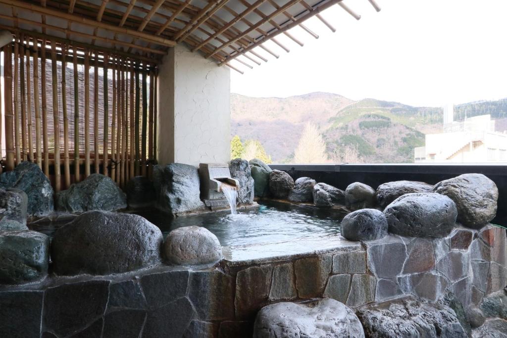 Open air bath, Ryokan Umimoto in Hakone
