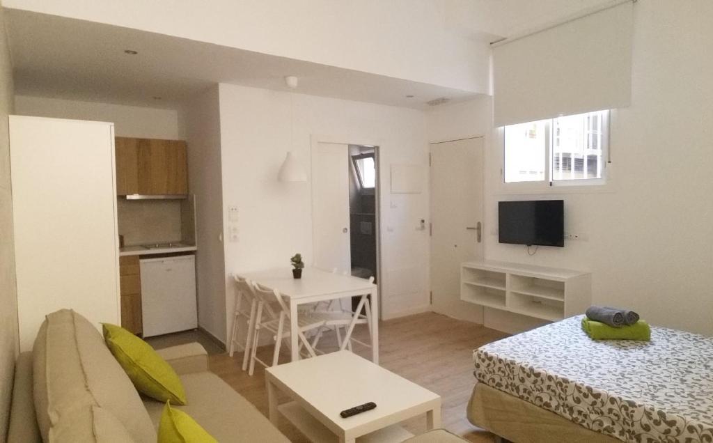 Apartamentos Clavero - 3