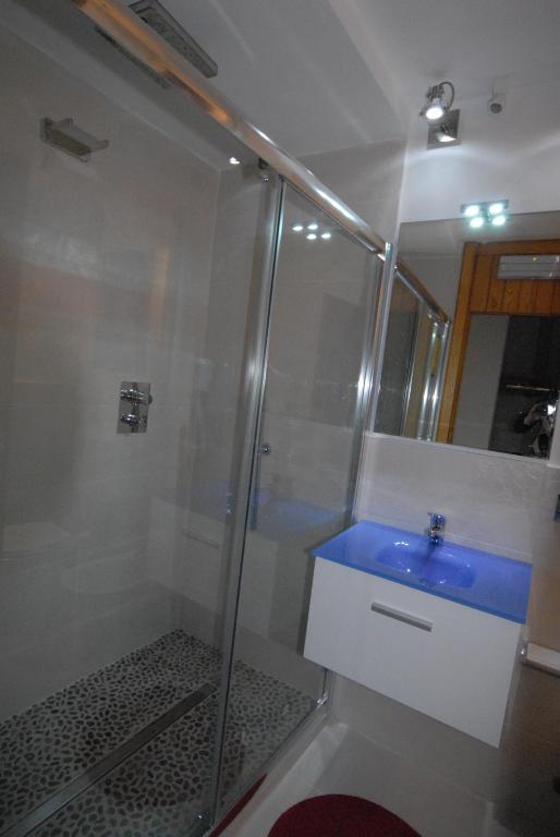 Cromotherapy Apartment - 2